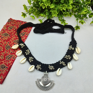 Black Thread necklace