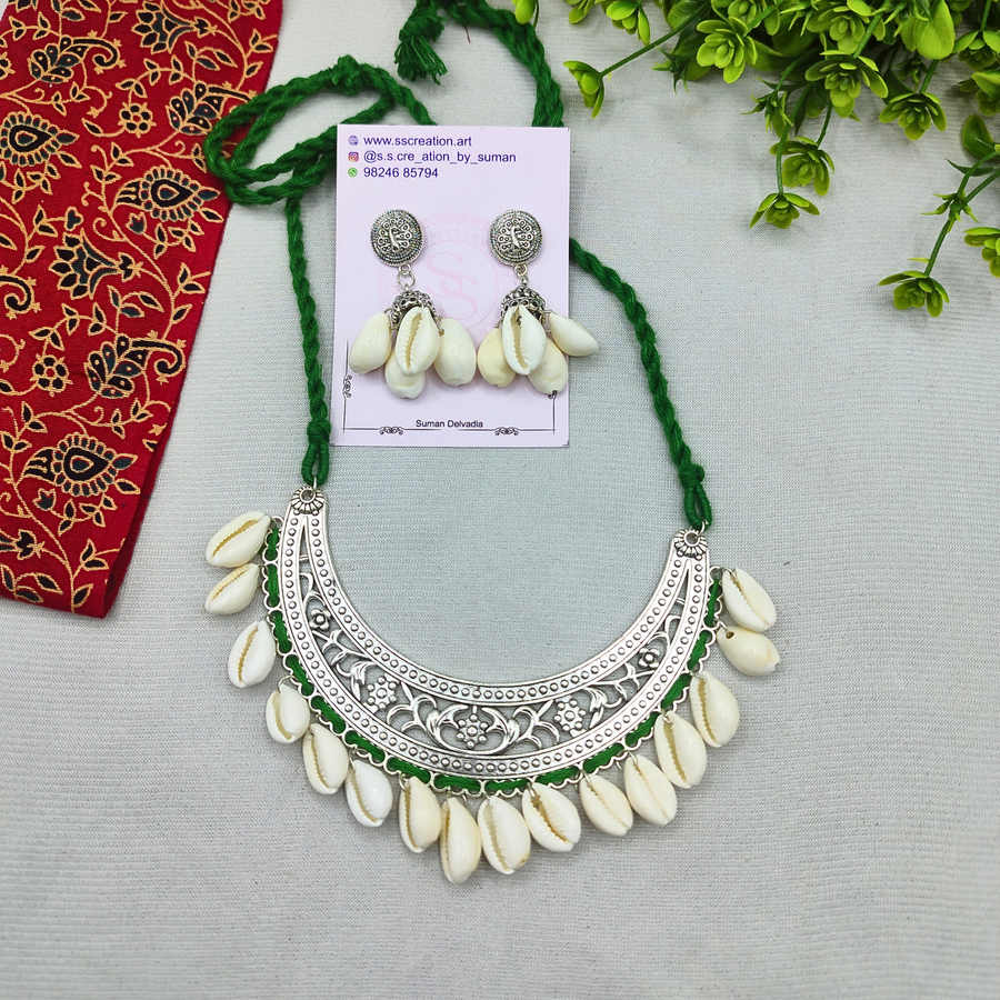 Cowrie grace Hasli set