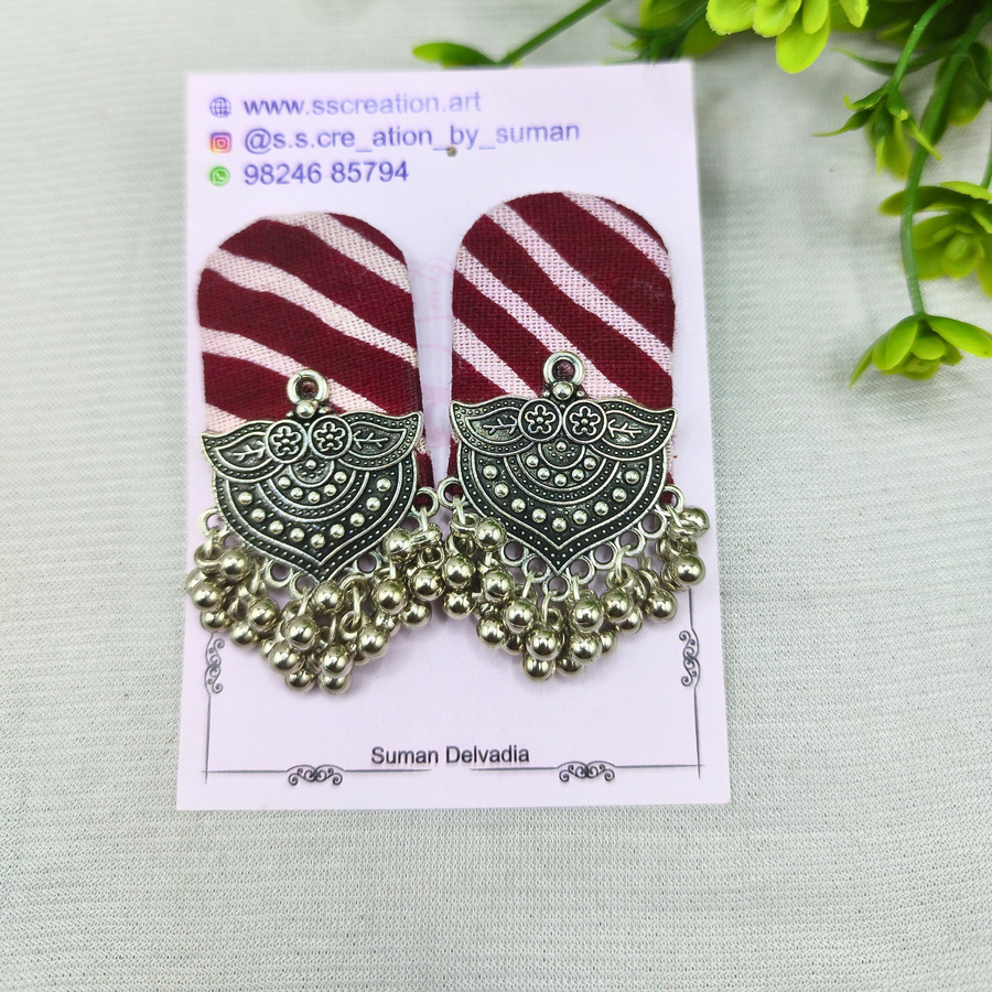 Maroon leheriya Earrings