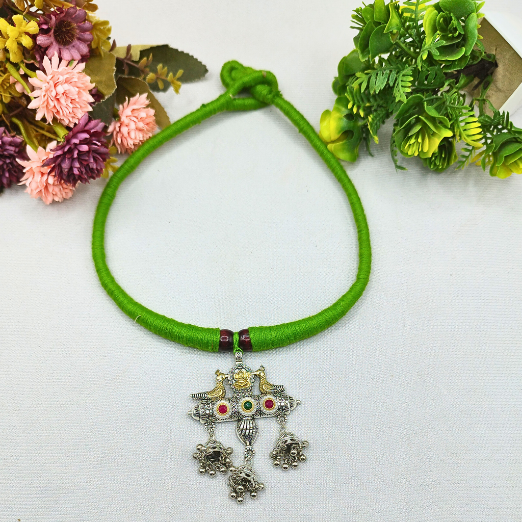 Parrot colour thread necklace