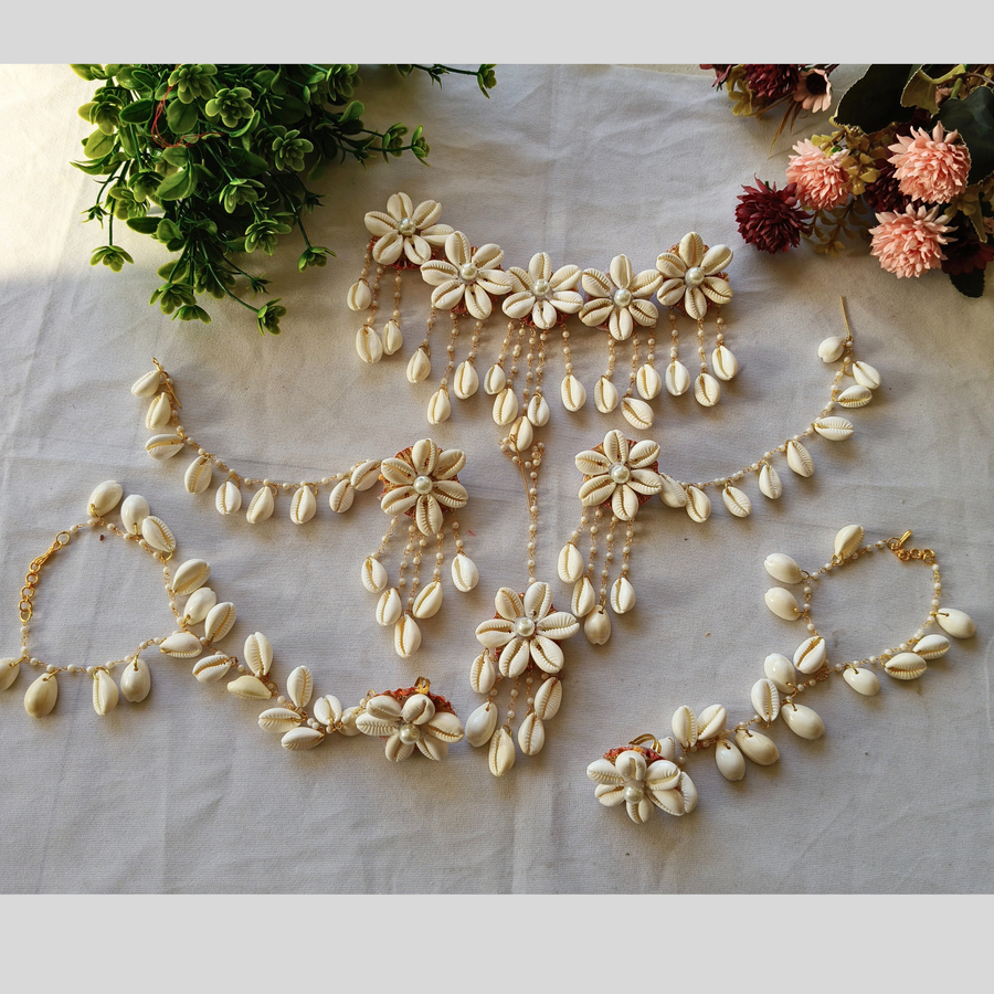 Seashell haldi jewellery