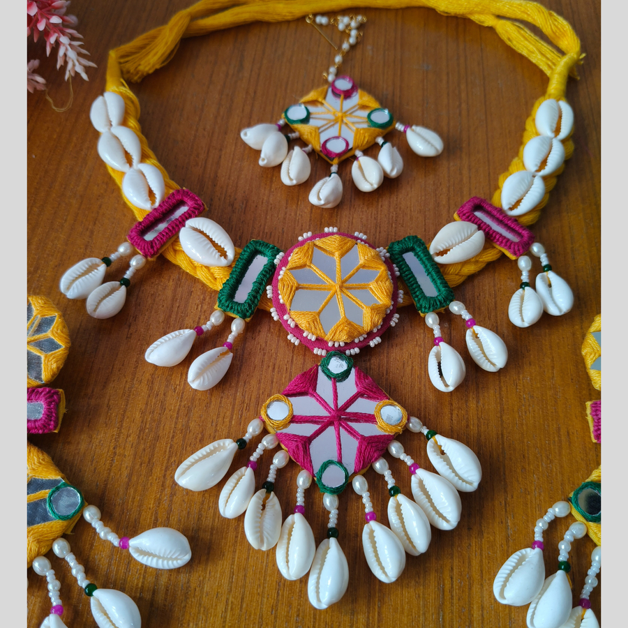 Satrangi Cowrie Haldi Set